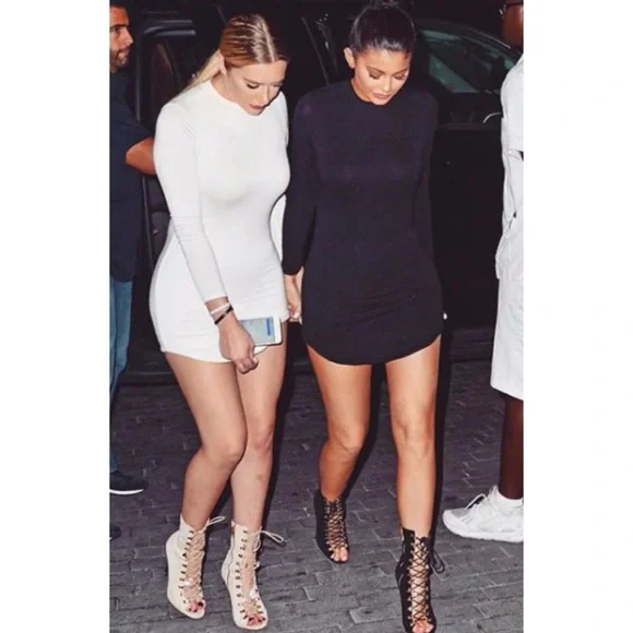 Bundle of 3 Everyday Essential Dresses - Size Large - Picture 10 of 11